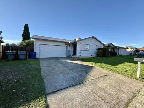 3688 Polaris Way, Redding, CA 96002 photo 2
