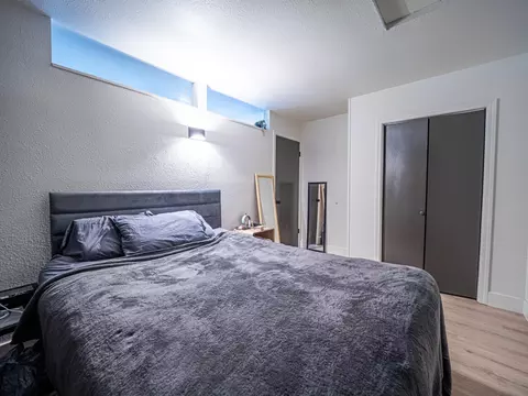 Bedroom - 760 Locust St, Redding, CA 96001 photo 2 of 3
