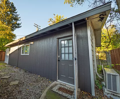 Exterior - 760 Locust St, Redding, CA 96001 photo 3 of 3