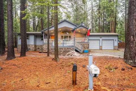 30621 Sleepy Hollow Dr, Shingletown, CA 96088