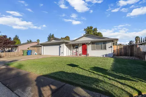 2398 Celestial St, Redding, CA 96002