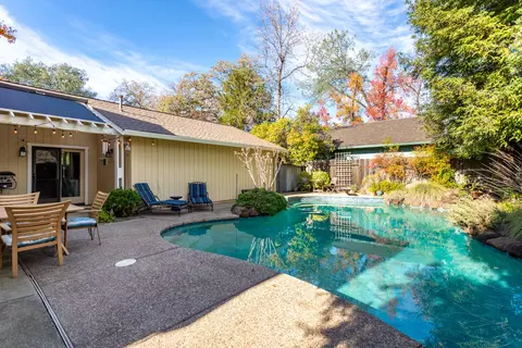 1187 Kirkwood Cir, Redding, CA 96003 photo 33