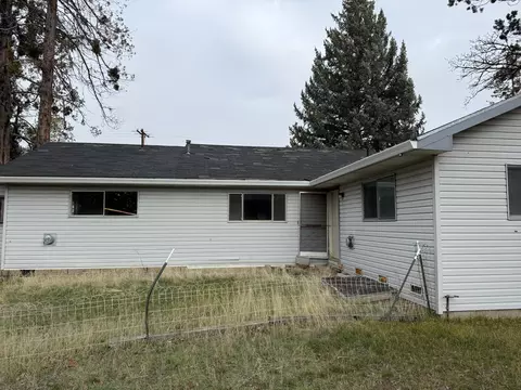 Exterior - 43045 Bridge St, Fall River Mills, CA 96028 photo 5 of 7