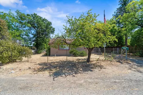 Exterior - 6535 Placer Rd, Igo, CA 96047 photo 12 of 13
