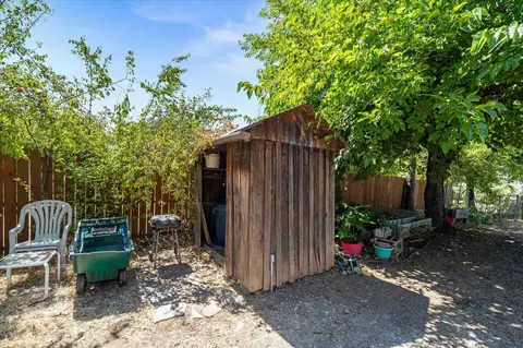 Exterior - 6535 Placer Rd, Igo, CA 96047 photo 7 of 13