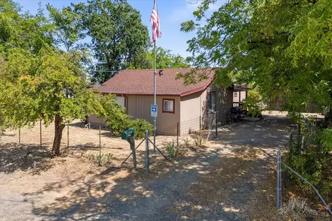 6535 Placer Rd, Igo, CA 96047