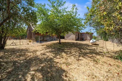 Exterior - 6535 Placer Rd, Igo, CA 96047 photo 3 of 13