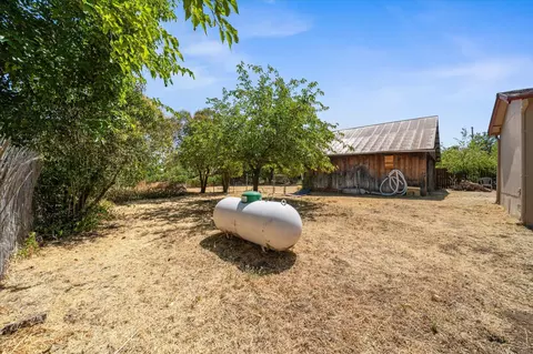 Exterior - 6535 Placer Rd, Igo, CA 96047 photo 8 of 13