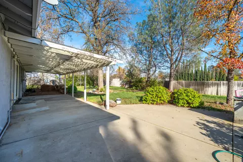 12141 Kern Dr, Redding, CA 96003 photo 33