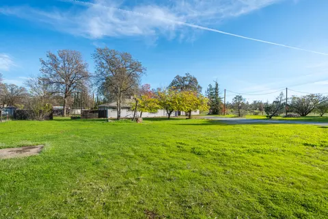 12141 Kern Dr, Redding, CA 96003 photo 53