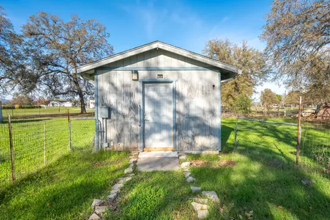 12141 Kern Dr, Redding, CA 96003 photo 48