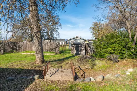 12141 Kern Dr, Redding, CA 96003 photo 45