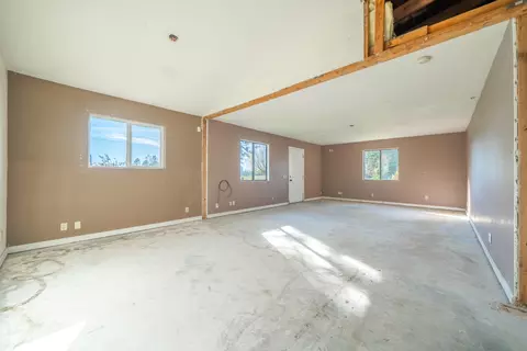 12141 Kern Dr, Redding, CA 96003 photo 42
