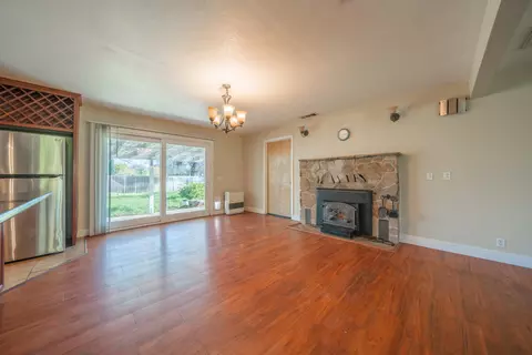 12141 Kern Dr, Redding, CA 96003 photo 9