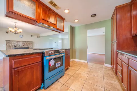 12141 Kern Dr, Redding, CA 96003 photo 15