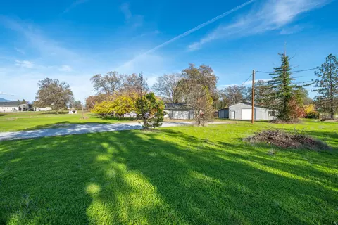 12141 Kern Dr, Redding, CA 96003 photo 52