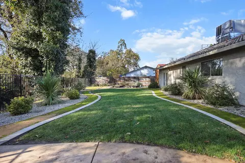 Exterior - 3835 Riverview Dr, Redding, CA 96001 photo 4 of 8
