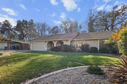 3835 Riverview Dr, Redding, CA 96001
