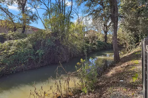 View/Area - 3835 Riverview Dr, Redding, CA 96001 photo 1 of 1