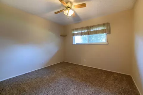 Bedroom - 6781 Reflection St, Redding, CA 96001 photo 3 of 3