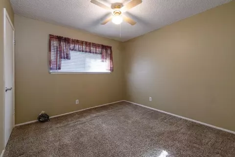 Bedroom - 6781 Reflection St, Redding, CA 96001 photo 2 of 3