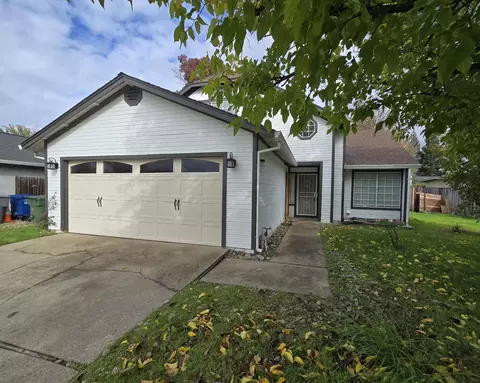 Exterior - 454 Alamine Dr, Redding, CA 96003 photo 2 of 7