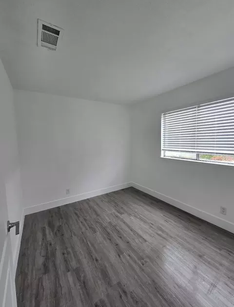 Bedroom - 454 Alamine Dr, Redding, CA 96003 photo 4 of 4