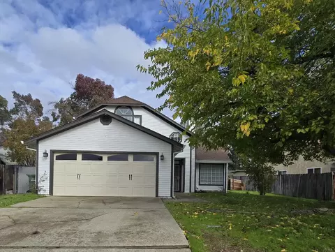 454 Alamine Dr, Redding, CA 96003