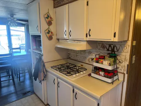 2873 Arcade Way, Redding, CA 96002 photo 9