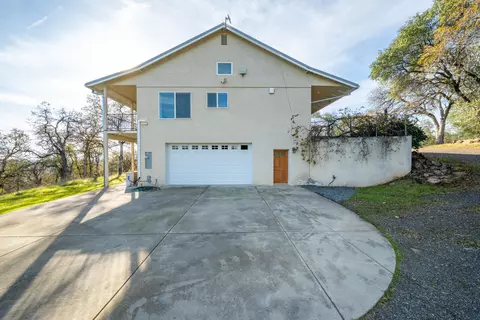 Exterior - 21857 W Elk Trl, Redding, CA 96003 photo 8 of 11