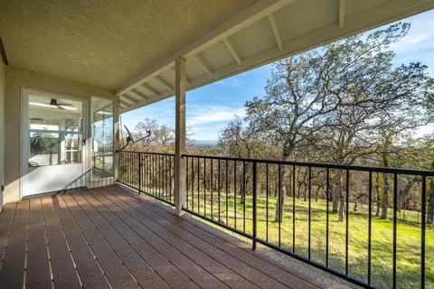 Exterior - 21857 W Elk Trl, Redding, CA 96003 photo 5 of 11