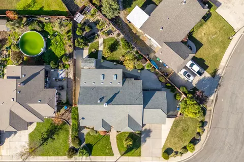 View/Area - 4368 Wild Flower Way, Redding, CA 96001 photo 4 of 5