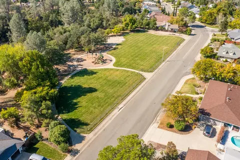 View/Area - 4368 Wild Flower Way, Redding, CA 96001 photo 2 of 5