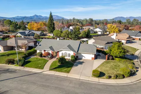 View/Area - 4368 Wild Flower Way, Redding, CA 96001 photo 3 of 5