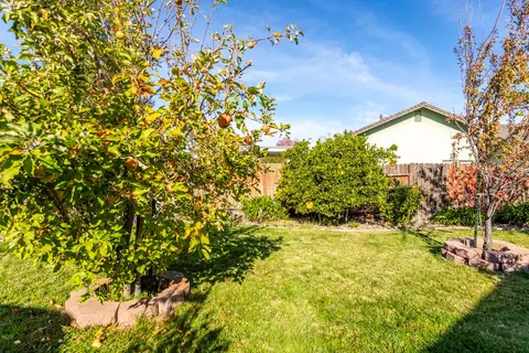 Exterior - 4368 Wild Flower Way, Redding, CA 96001 photo 4 of 12