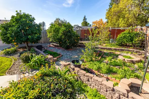 Exterior - 4368 Wild Flower Way, Redding, CA 96001 photo 11 of 12