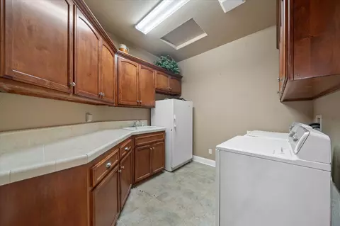 7870 Castle View Ln, Redding, CA 96001 photo 38