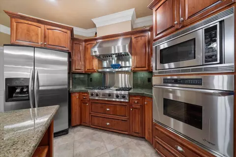7870 Castle View Ln, Redding, CA 96001 photo 19