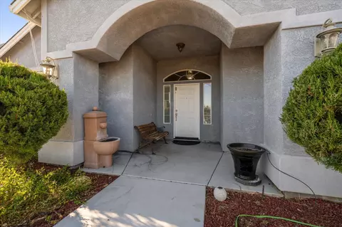 7870 Castle View Ln, Redding, CA 96001 photo 3