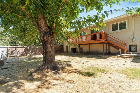Exterior - 1514 Walbridge St, Red Bluff, CA 96080 photo 5 of 15
