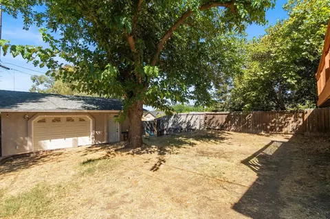 Exterior - 1514 Walbridge St, Red Bluff, CA 96080 photo 4 of 15
