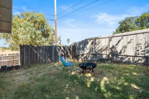 Exterior - 1514 Walbridge St, Red Bluff, CA 96080 photo 12 of 15