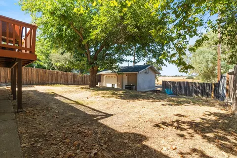 Exterior - 1514 Walbridge St, Red Bluff, CA 96080 photo 7 of 15