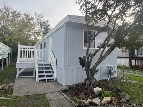 481 Twin View Blvd, Redding, CA 96003