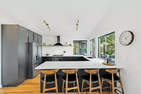 Kitchen - 3357 Oakwood Pl, Redding, CA 96001 photo 1 of 6