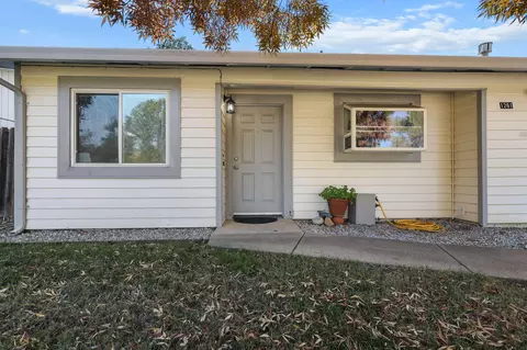 Exterior - 1261 Woodside Meadows Dr, Redding, CA 96002 photo 2 of 7