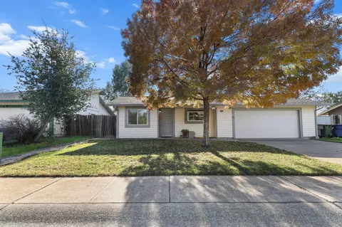 1261 Woodside Meadows Dr, Redding, CA 96002