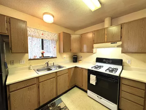 Kitchen - 20319 Cedar St, Burney, CA 96013 photo 1 of 3