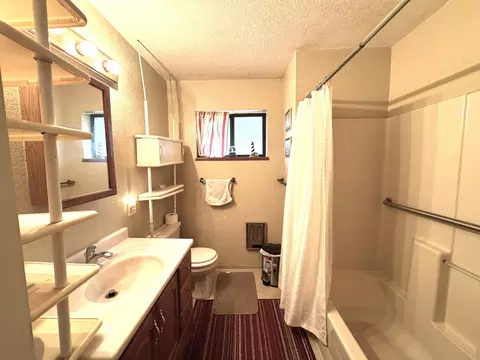 Bath - 20319 Cedar St, Burney, CA 96013 photo 1 of 2