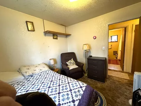 Bedroom - 20319 Cedar St, Burney, CA 96013 photo 3 of 5